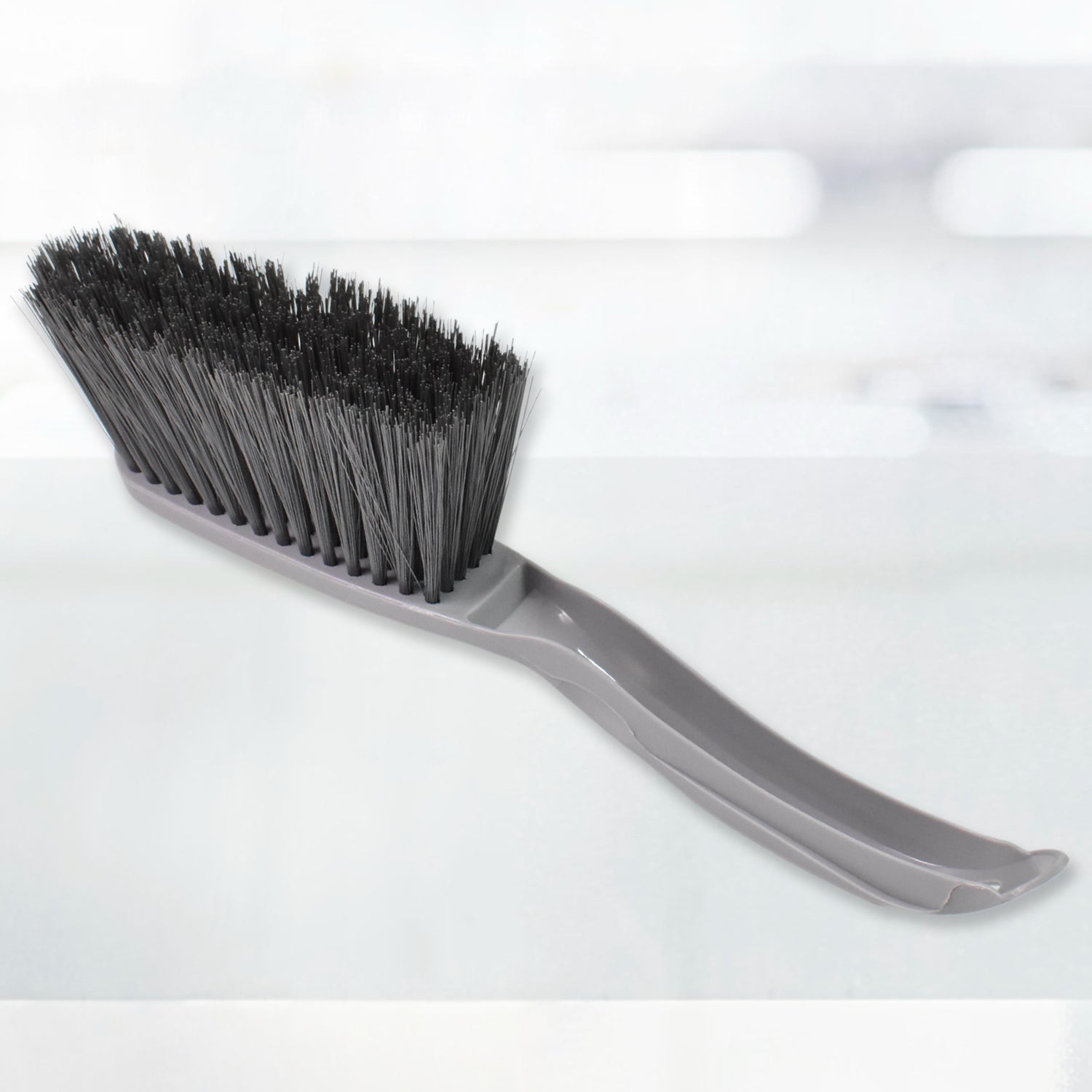 Compact design of the multipurpose cleaning tools for easy storage.