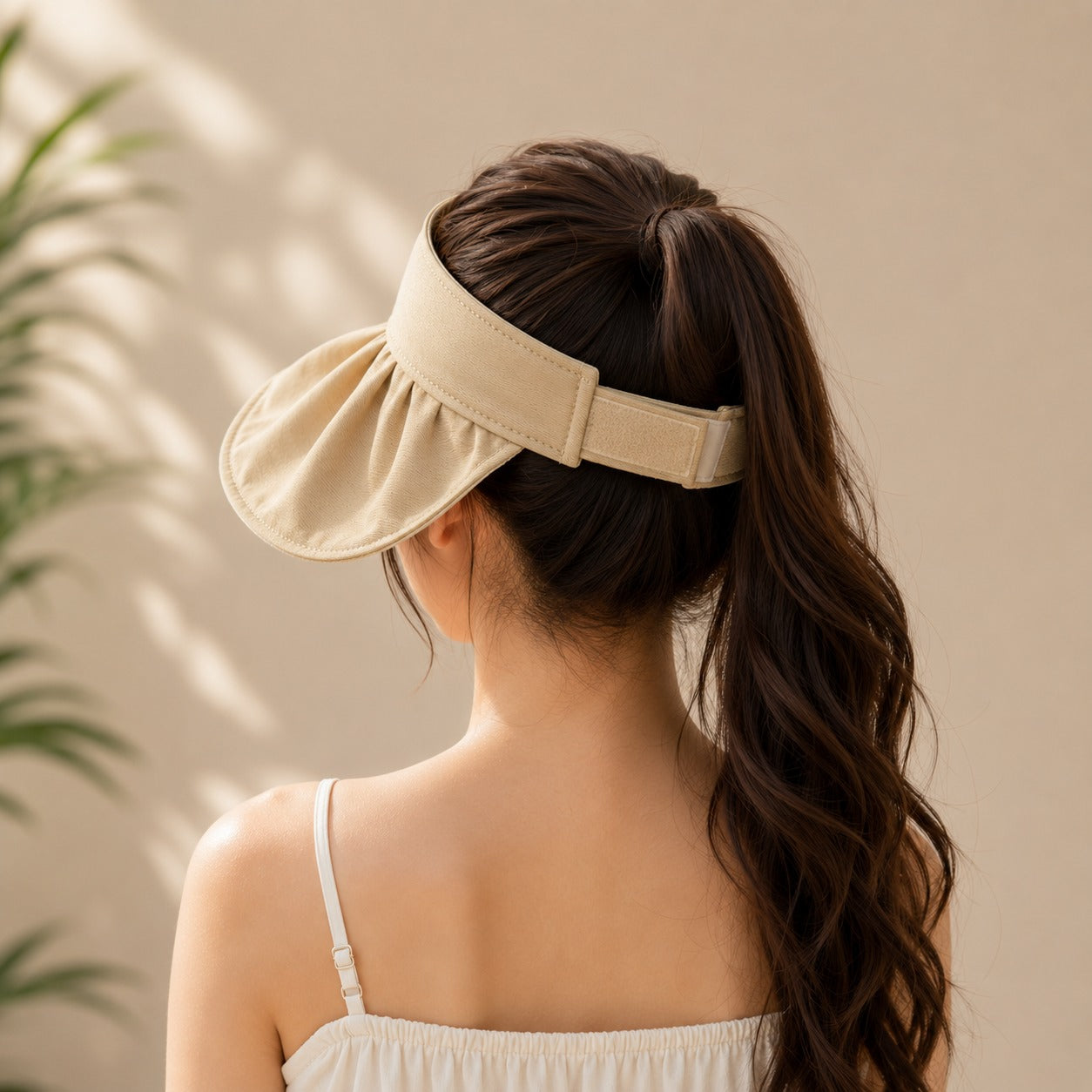 Women’s Wide Brim Sun Visor Cap with Adjustable Strap for Summer (Random Color 1 PC)